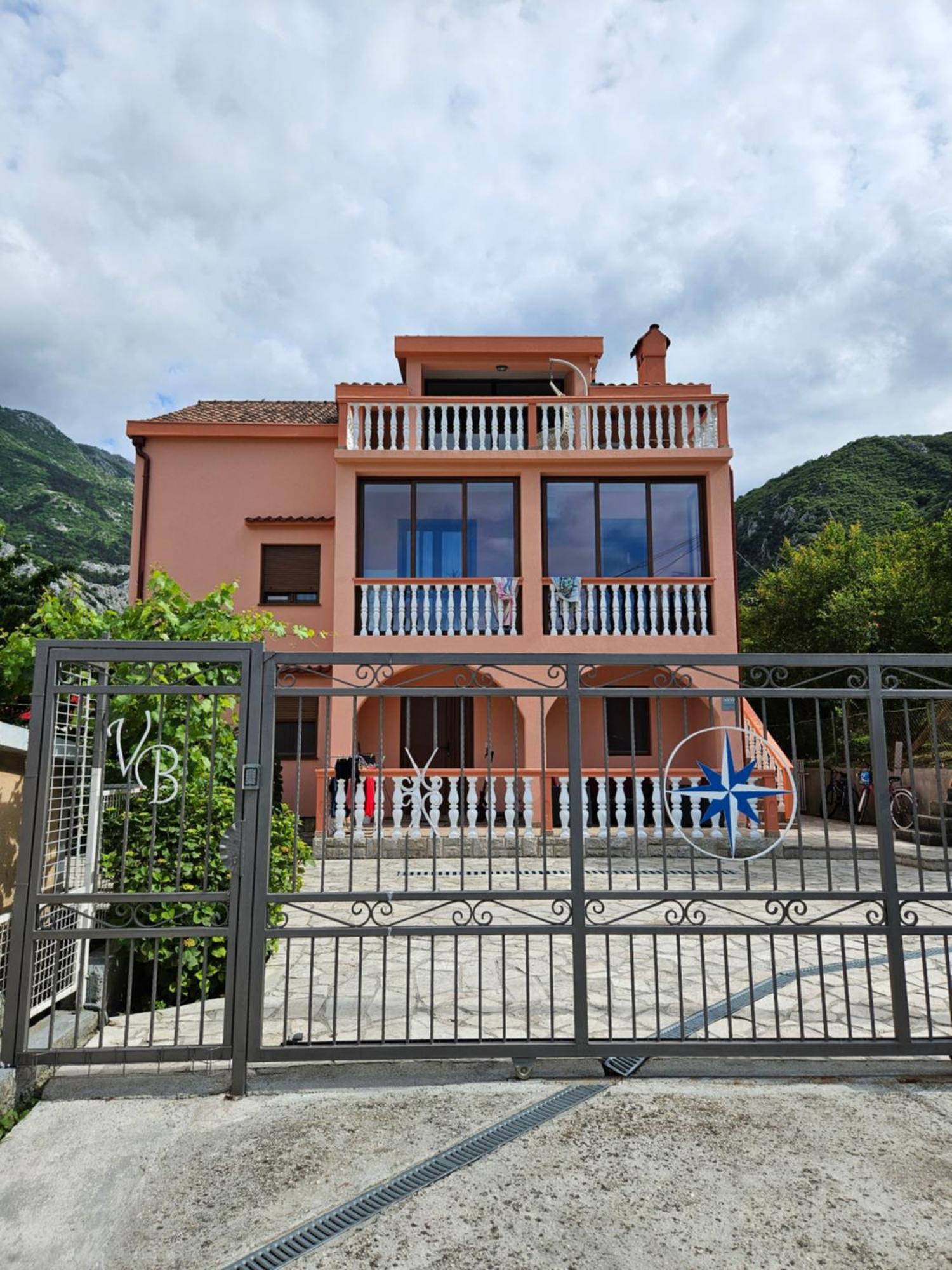 Apartment Vento Di Bocche III Kotor Extérieur photo